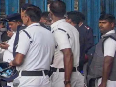 বহুতল থেকে লোহার রড পড়ে মর্মান্তিক মৃত্যু! মৃত ২