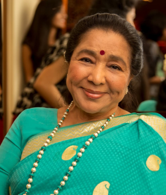 সংগীত দুনিয়ায় শোকের ছায়া! প্রয়াত হলেন কিংবদন্তি শিল্পী আশা ভোঁসলে