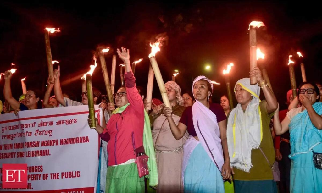 মণিপুরে প্রতিবাদ মিছিল চলাকালীন সহিংসতায় জড়িত থাকার অভিযোগে আটক ২১ 1 image 49